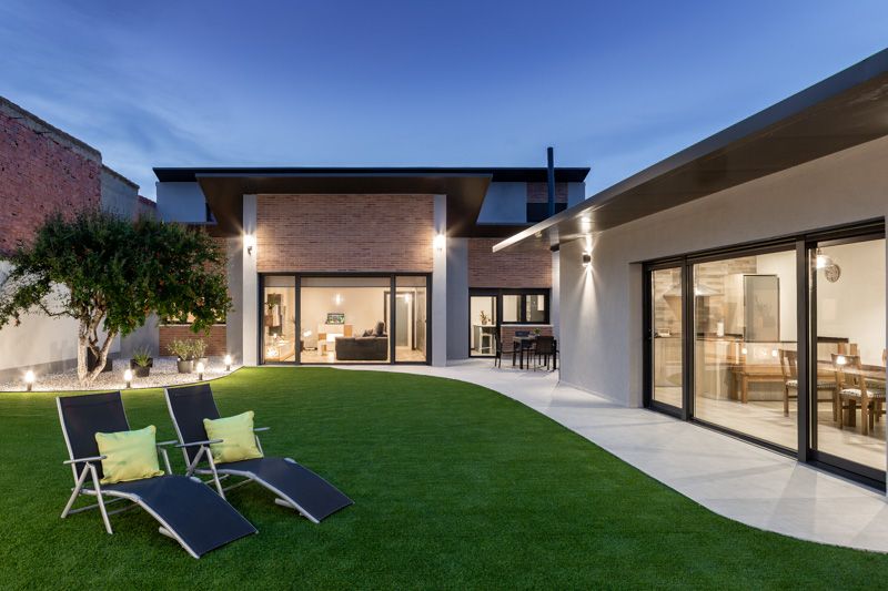Jardín de vivienda de nueva construcción en Navarra
